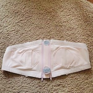 NEW Simple Wishes adjustable hands free pumping bra w/ straps & insert